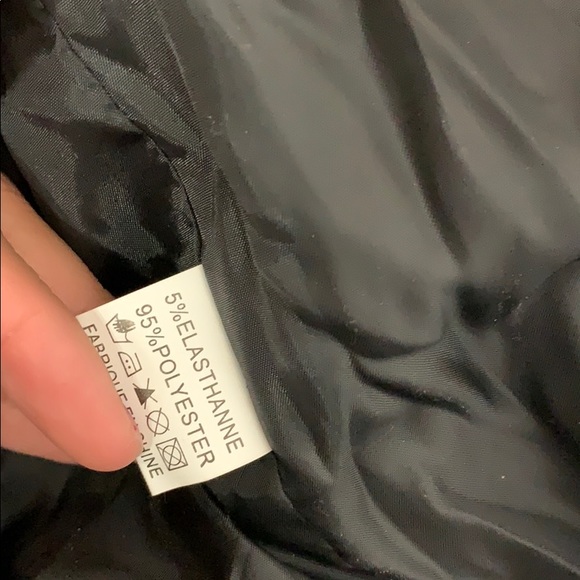 Cherrykoko Black Velvet Blazer - Picture 8 of 8